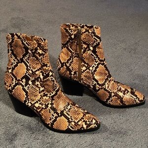 NWT Forever 21 Brown/Multi Snakeskin Ankle Booties Size 7 1/2